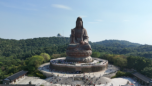 西樵山南海觀音坐像.jpg 西樵山南海觀音坐像.jpg